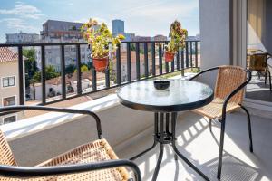 Amal stay new bazaar cozy apartment
