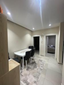 Azalea Apartment