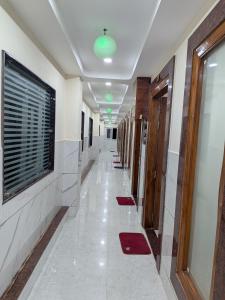 Dollar hotel
