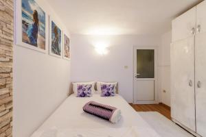 Top Central 2BR Flat near Sea & Roman Baths