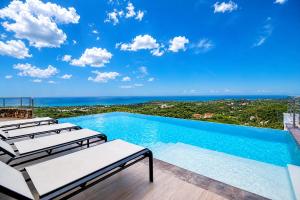 Luxury 4BR Villa with Private Pool and Panoramic Ocean Views