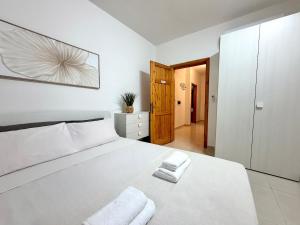 City Oasis Sliema Whirlpool & Terrace 3 Bedrooms 5min Walk to Seafront