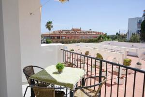 Casa Calypso: Two bedroom Beach Apt with pool