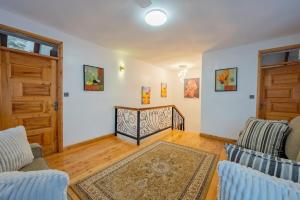 4 Bedroom Executive A-Frame Cabin- Nanyuki