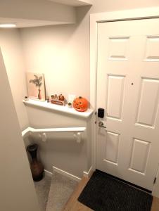 Brand New Cozy Suite - SW Calgary