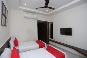 Super Hotel O Tulip Inn
