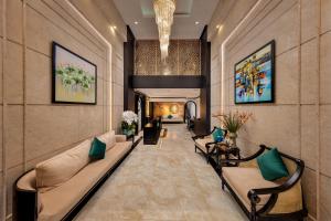 Ja Cosmo Premier Hotel