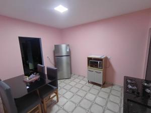 Casa confortável p 4 Av Paraná e Shop JL