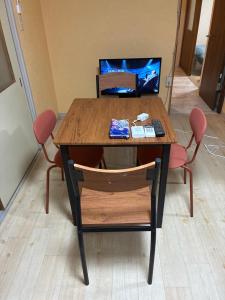 大阪心斎橋、道頓堀まで徒歩圏内の広々2部屋、グループに最適