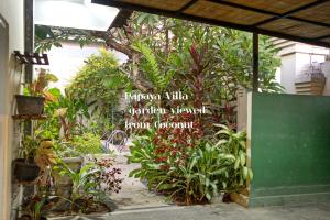Mango Villa 5 bedrooms in central Sanur