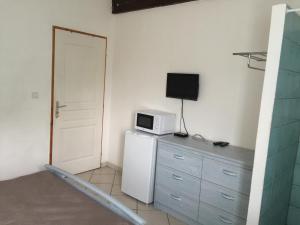 Maisons d'hotes Bastide Ecurie Massilia : Chambre Double - Vue sur Montagne