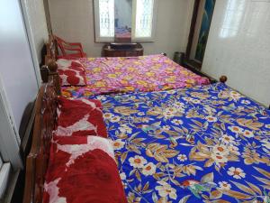 Sri Sai Lodge