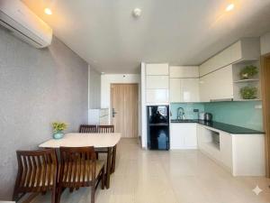 Cozy High-Floor Sea View Studio - Ha Long Bay