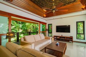 Baan Ton Sai 4BR Pool Villa Nai Harn Baan Bua