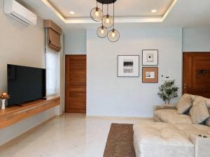 Modern Three Bedroom Pool Villa Ao Nang