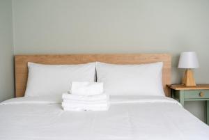 Kazimierza Wielkiego Charming Studio by BookingHost