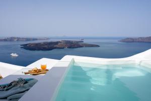 Cocoon Suites Santorini Greece