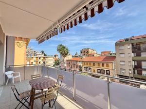 La Casa Ancestrale - Finale Ligure con Bike Room