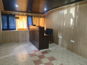 Beas Heaven Hotel And Cafe