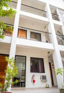 The Palines Studios & Rooms - Muntinlupa Near Evia