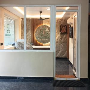 Evergreen Suites