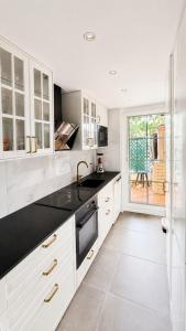 Beautiful 2 bed Apt with amazing views - RDR203