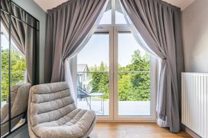 Forest Whisper - Modern Nature Retreat near Myślenice