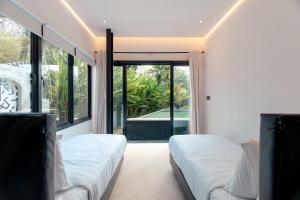 Spacious Modern Villa Tuga 5BR Pool Villa in Central Bingin