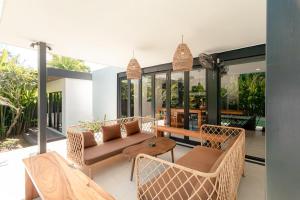 Spacious Modern Villa Tuga 5BR Pool Villa in Central Bingin