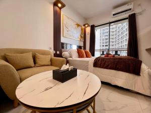 Sky House Apartment BSD with Smart TV 43 inch Near AEONmall, The Breeze, ICE BSD by Lavrea Modern Living