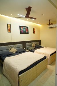 Kumaran Grand - Luxury Rooms