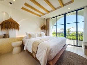 Casa Cemagi - New Modern & Tropical Pool Villa Relaxing