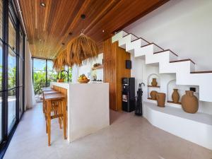 Casa Cemagi - New Modern & Tropical Pool Villa Relaxing