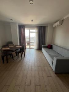 Delmar City Center Apartments