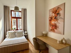 Noelia Suite - 3BR & Balcony - Old Town