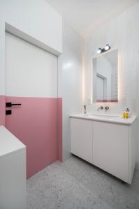 Manufaktura Signature Studio by BookingHost