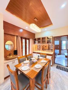 Palm Breeze 4BHK Spacez Modern Villa
