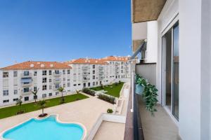 Home2Book Relaxing Poolside Escape, Arona