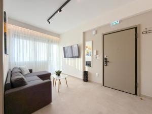 Luxury Downtown Apartment E5