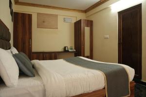Hotel enigma grand