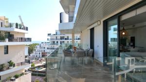 ALLONBAY prime apartment