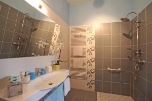 B&B / Chambres d'hotes B&B le bourg d'Aunou, petit dejeuner compris : photos des chambres