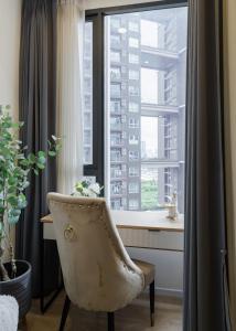 Rama9 Duplex Near Train Market RCA Free Pool Gym