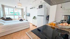 Modern Studio, 400m to beach, Pool