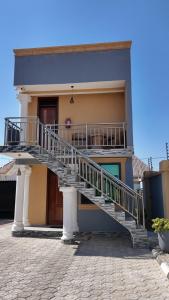 Apaluva Homes