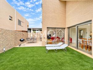 Casa con jardín en Mas dAguiló 109D - INMO22