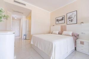 Luxury studio in beachfront complex in El Duque area, Costa Adeje