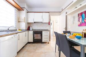 Cozy villa in Madroñal de Fañabe with large private pool