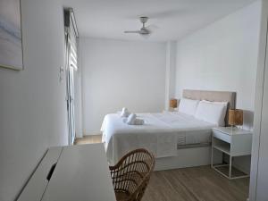 Marina Real II, 2 bedroom & 2 bathroom apartment with pool views