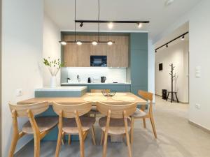 Luxury Downtown Apartment E4